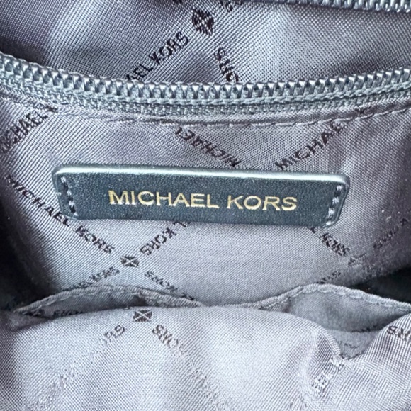 Micheal MK Abbey L Cargo Nylon Backpack Black‎ FLAWED main image 11